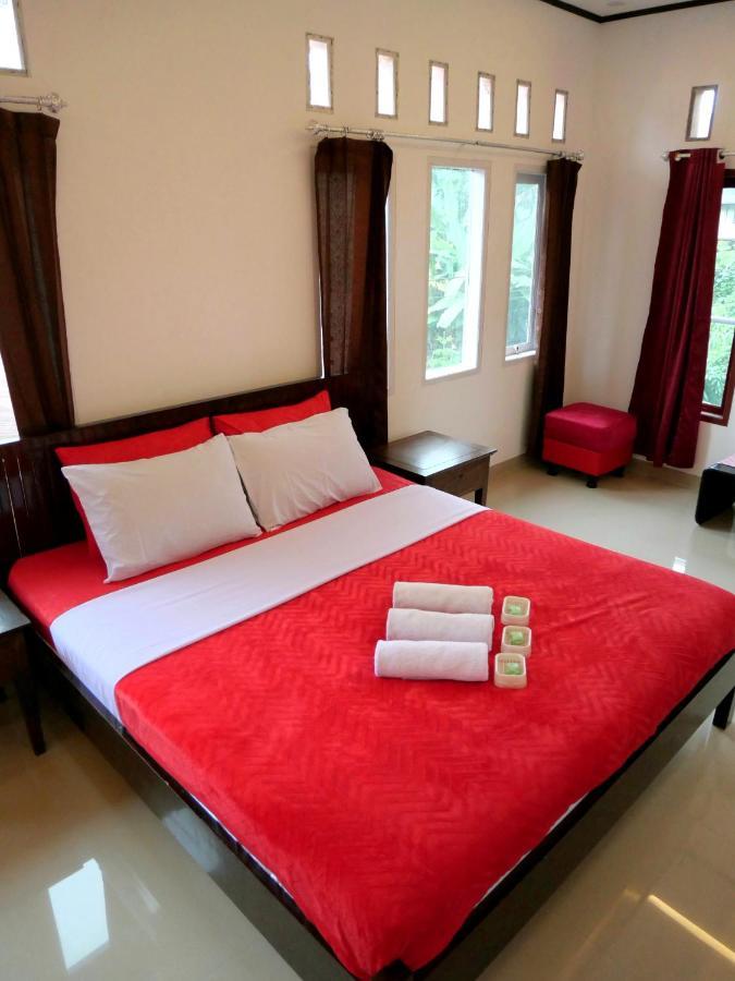 The Sanduk Homestay Rantepao Esterno foto