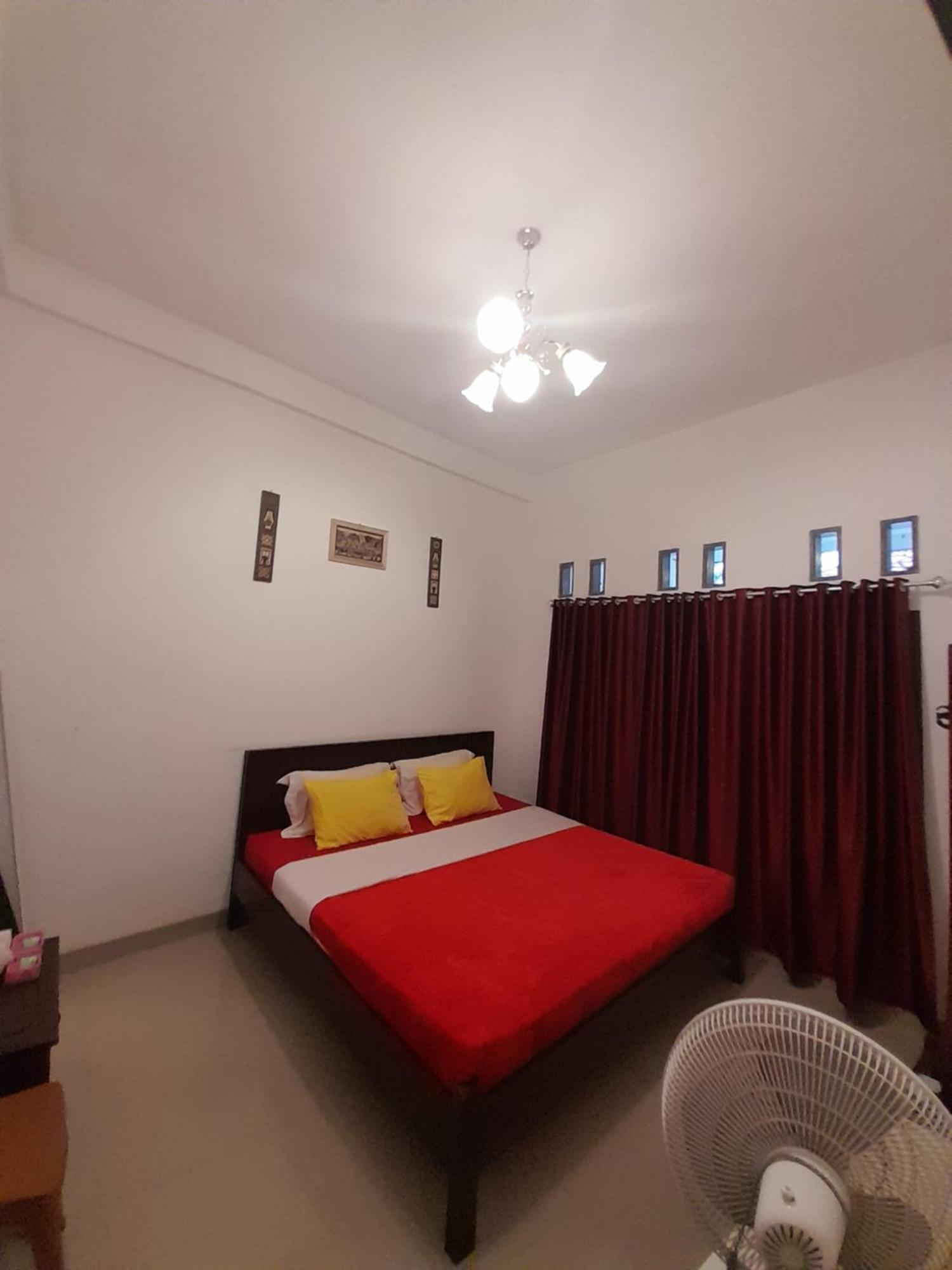 The Sanduk Homestay Rantepao Esterno foto
